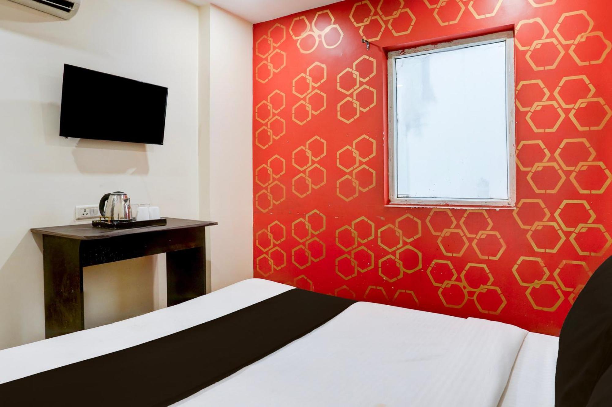 Super Hotel O S J Residency Delhi Kültér fotó